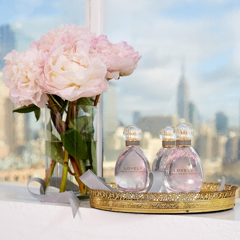 Sarah Jessica Parker Lovely Eau de Parfum 50 ml - Soft and Feminine Fragrance