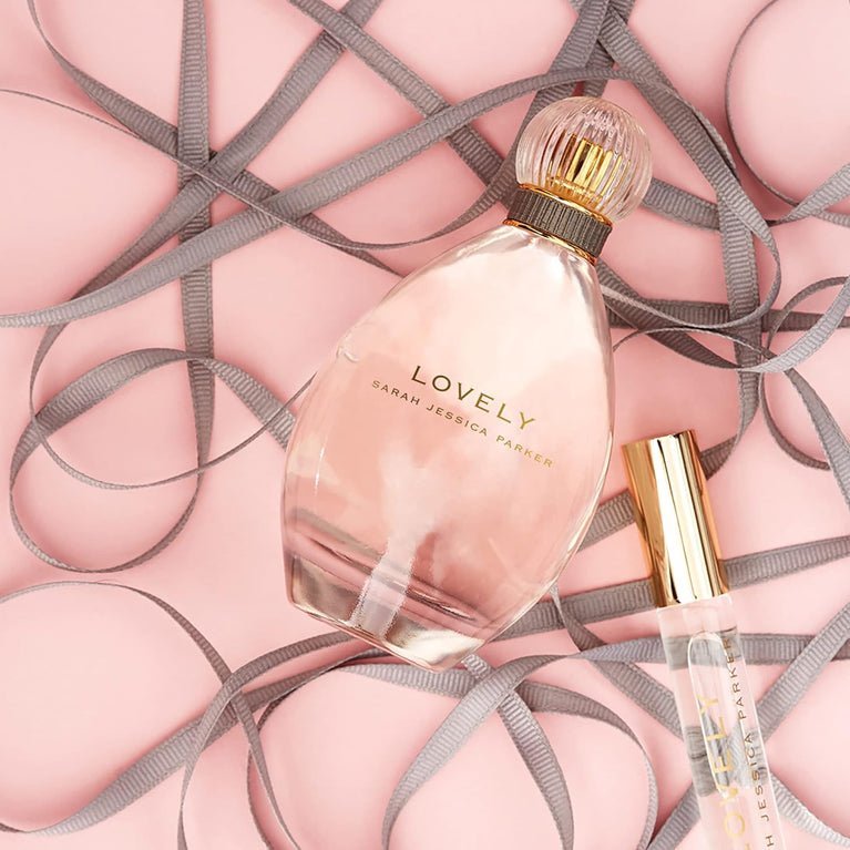 Sarah Jessica Parker Lovely Eau de Parfum 50 ml - Soft and Feminine Fragrance