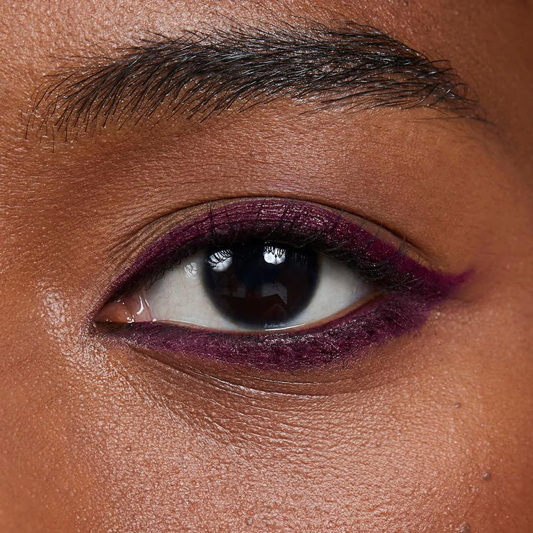 Avon Majestic Plum Glimmerstick Eyeliner: Tug-Free Bold Waterproof Colour with 16-hour Stay